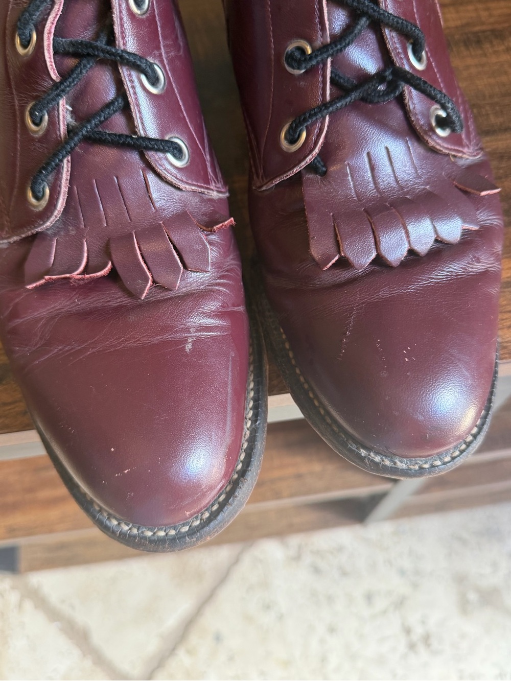 Ladies Lace up Justin Boots Wine 7B - Picture 9 of 9